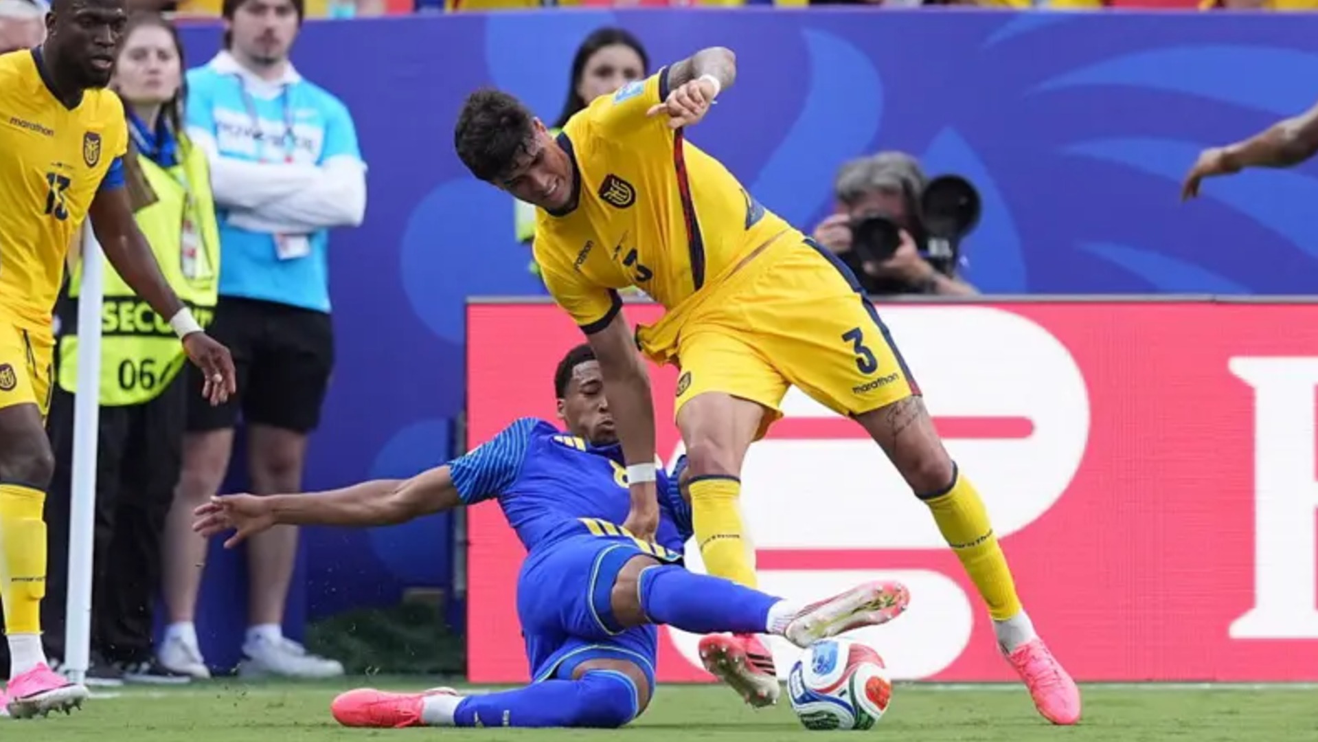 Ecuador and Curaçao locked at 0-0 at half-time