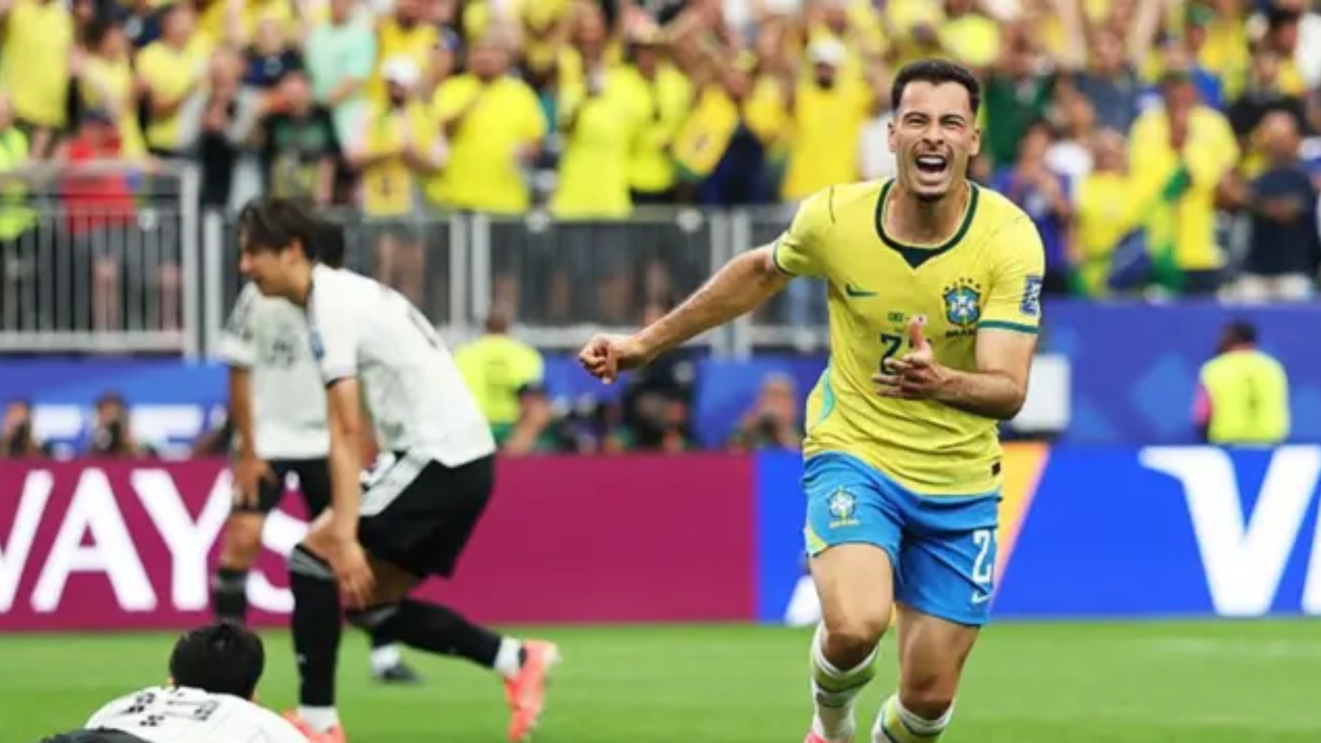 Martinelli's stoppage-time goal sends Brazil into FIFA World Cup Round of 16