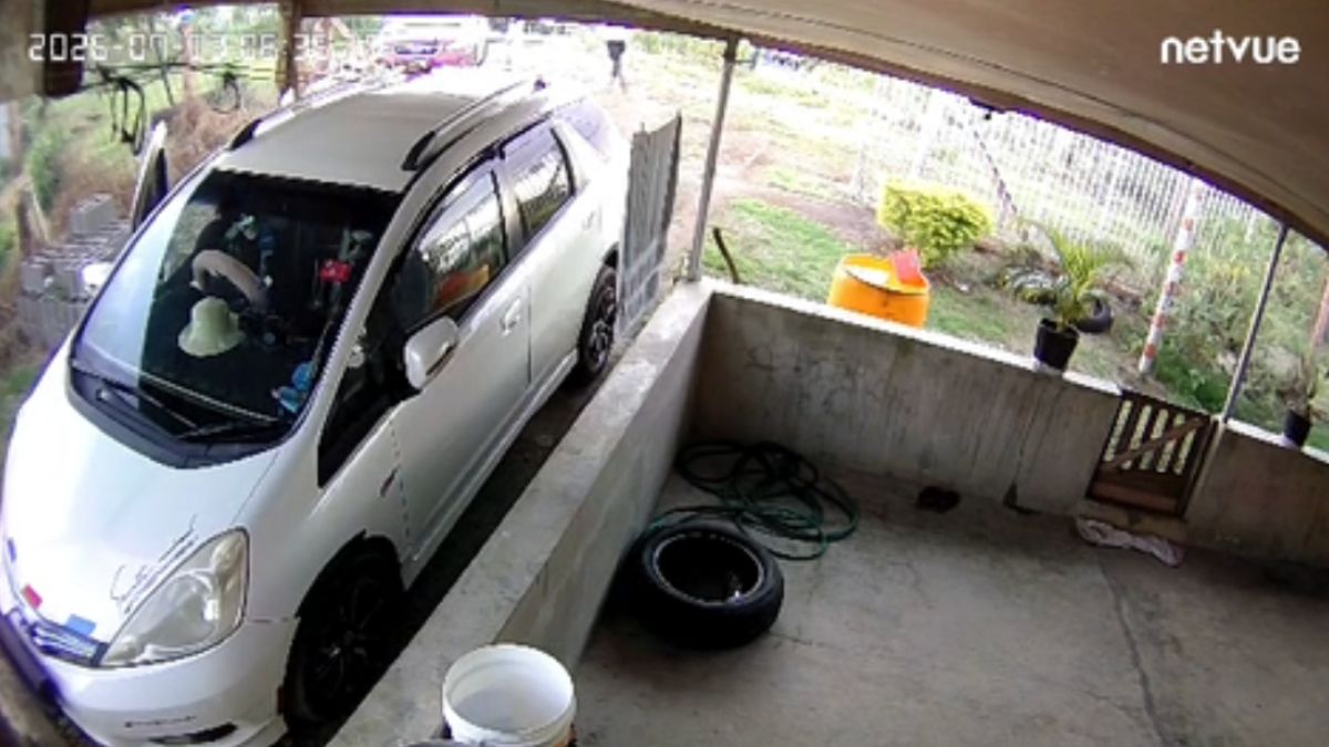 Cunningham woman robbed while leaving for work