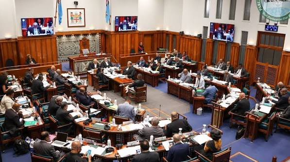 CRC recommends 41 seat Parliament and 19 seat Senate, guaranteeing of religious freedom but removal of Secular State