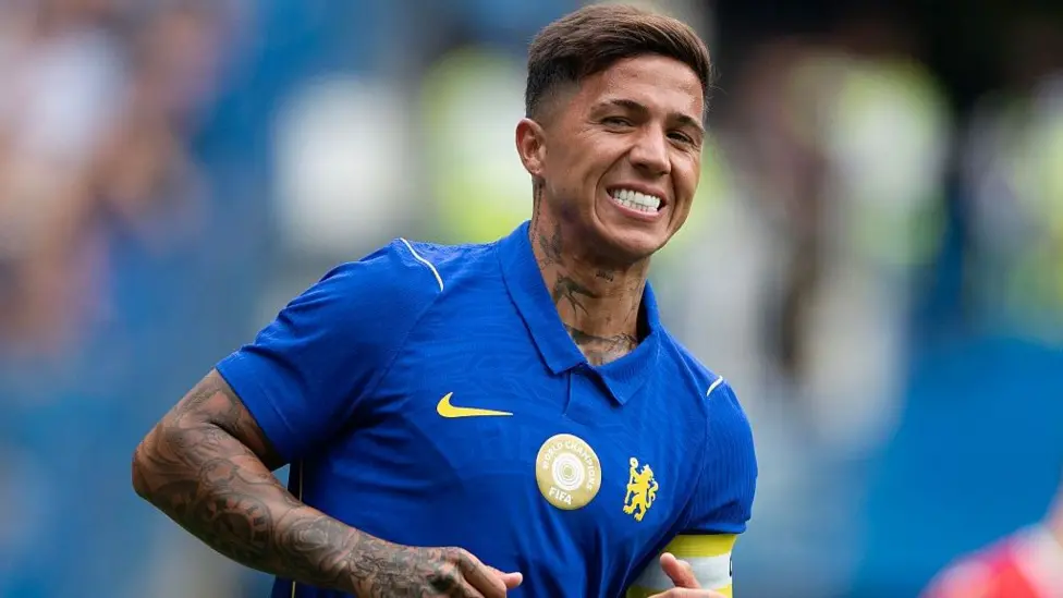 Enzo Fernandez set for Manchester City move as City agree £125m fee with Chelsea