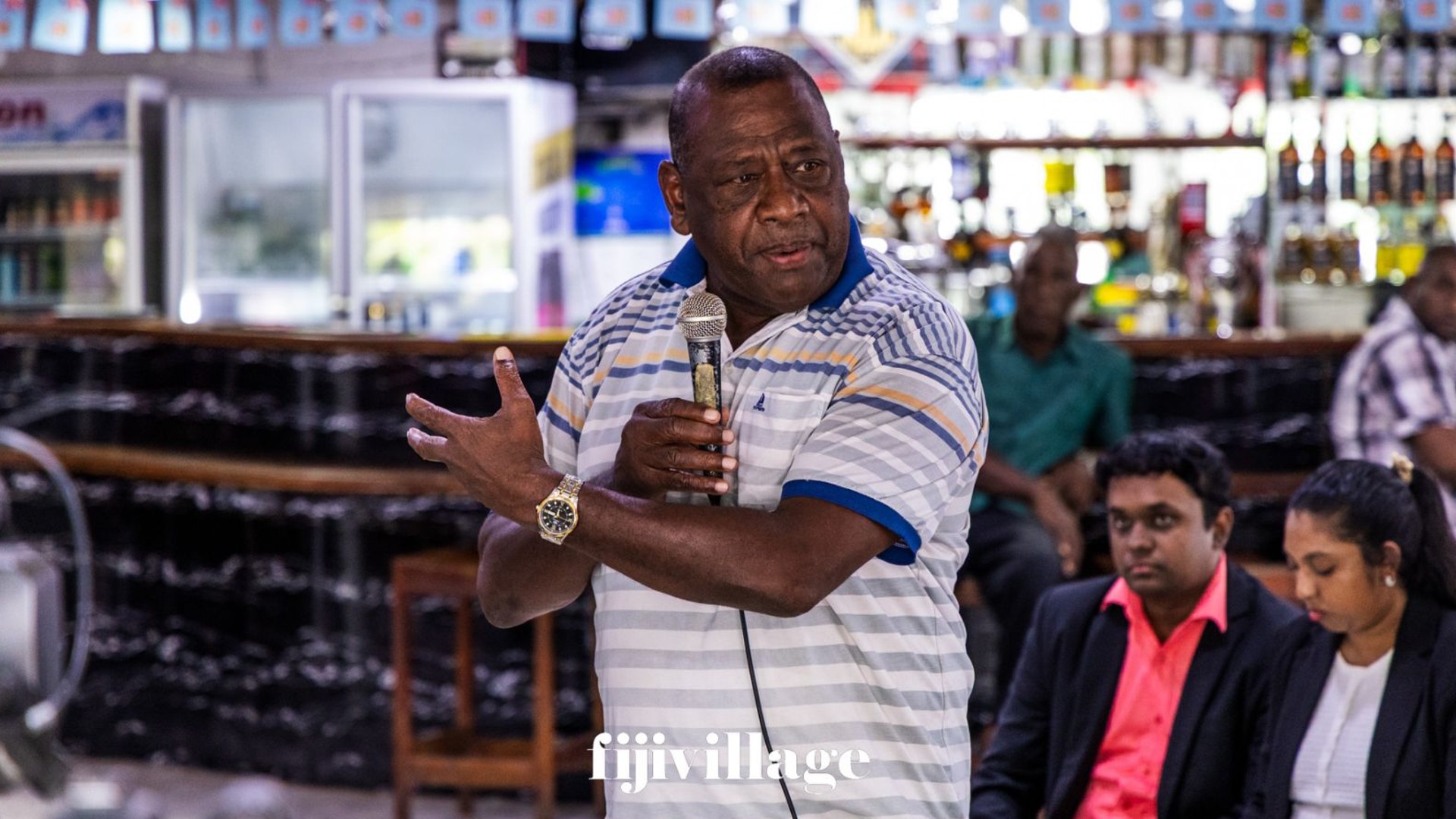Taxi driver calls for legal taxi solution to stop pari operations