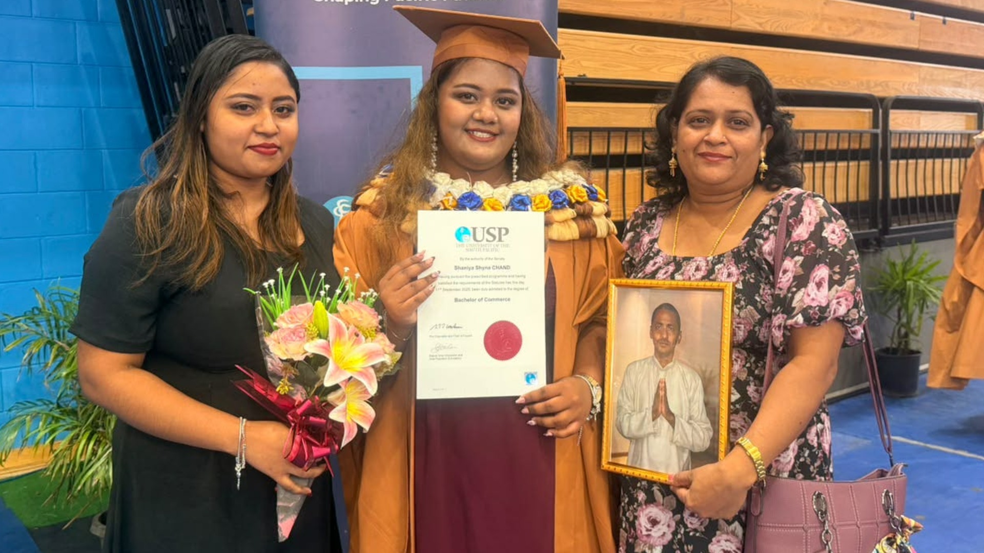 Ba woman dedicates Bachelor of Commerce to late father