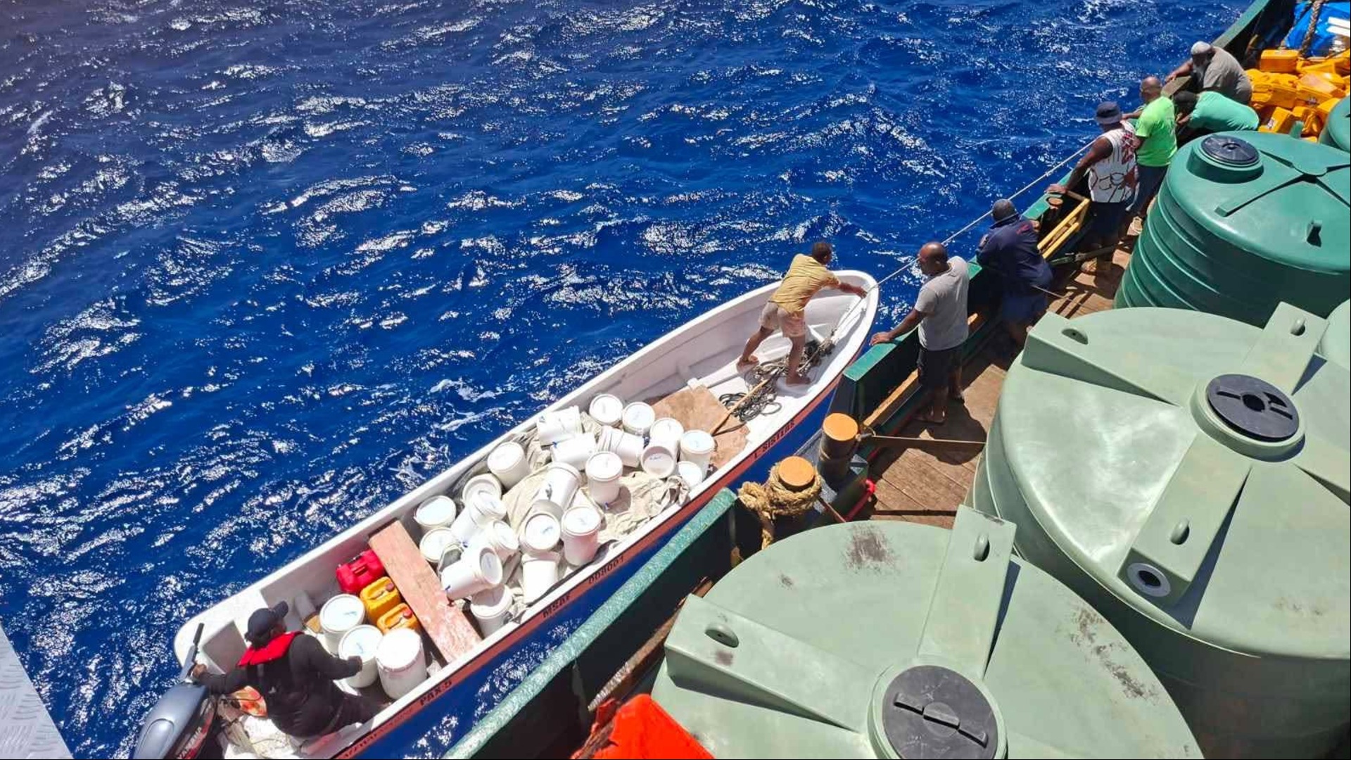 Emergency water supplies reach Cikobia despite rough seas