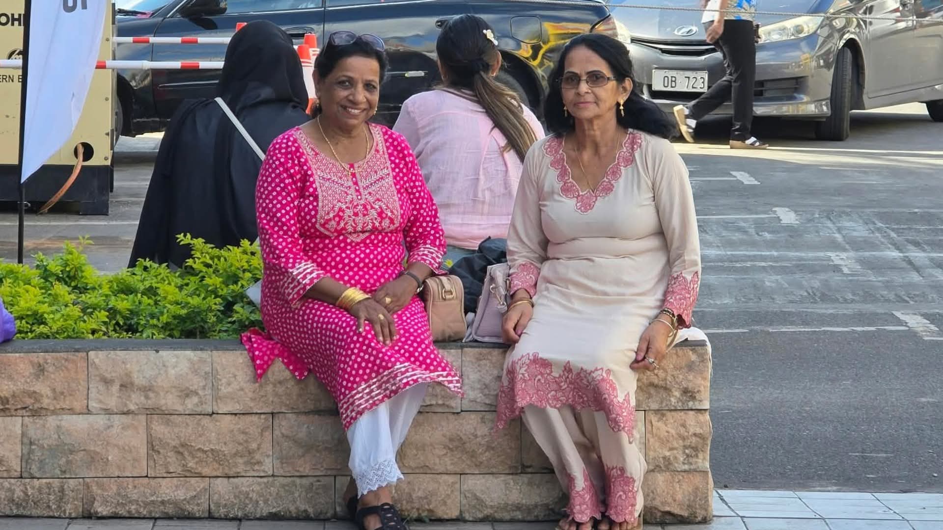 Wati travels from Australia to attend Navtarang and Radio Sargam Diwali Dhamaka Show