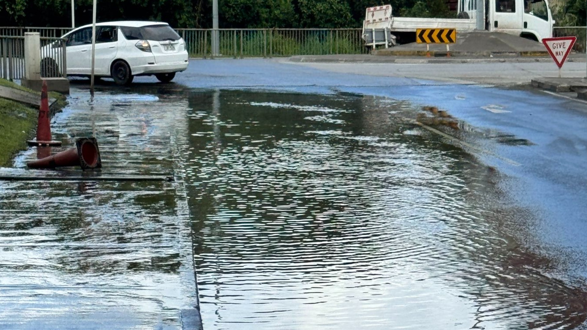 Reservoir Road  residents raise concerns over foul smell from wastewater