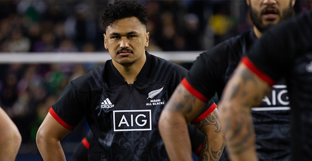 Isaia Walker-Leawere scores a try as Maori All Blacks beat Flying Fijians