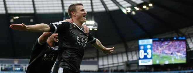 Leicester stuns Manchester City
