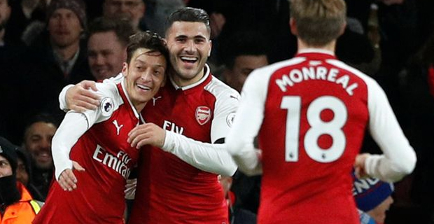 Arsenal defeats Huddersfield 5-0