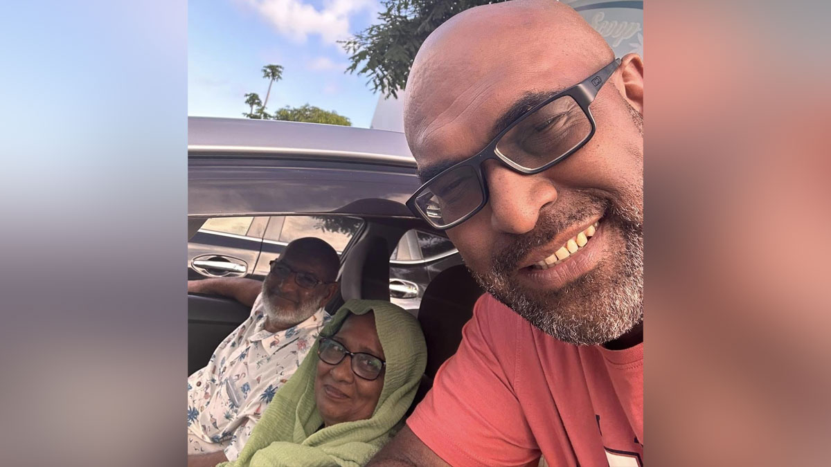 Minister for Health commends the Shah family for returning lost wallet