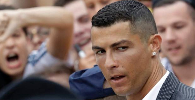 After being impressed with Greek resort's service Ronaldo leaves a $34,000 tip