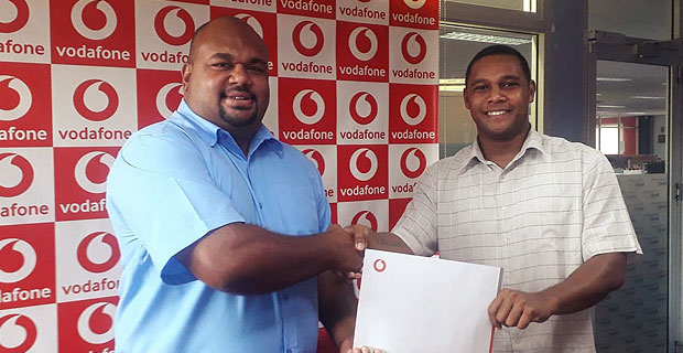 Vodafone sponsors $5,000 towards Fiji Swimming for Long Course Age Group Nationals