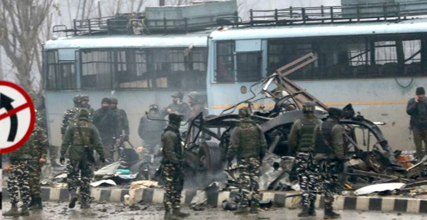 39 police officers killed in suicide attack in Jammu and Kashmir, India