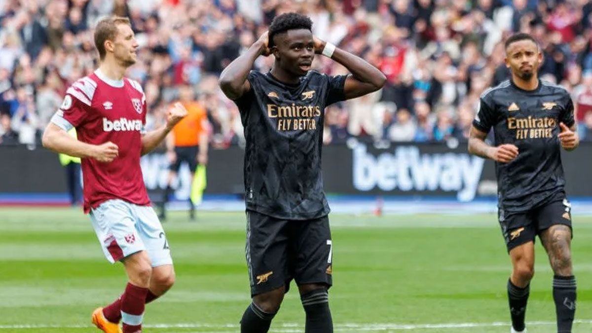 Arsenal draws 22 against West Ham while United moves to 3rd on EPL