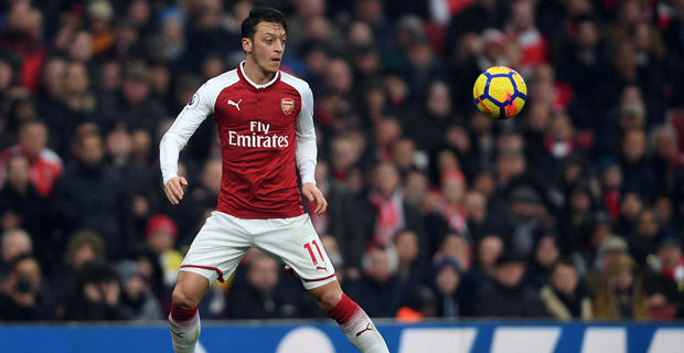Ozil to remain with Arsenal till 2021 and earn £350,000 a week