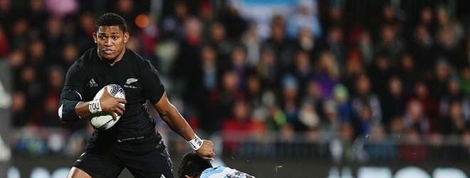 Naholo out of RWC with fractured leg