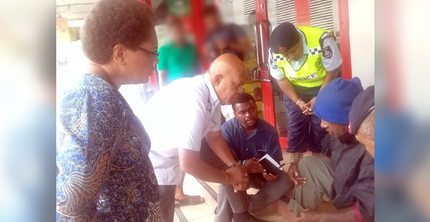 2 people that were living on the streets in Suva reunited with their families - Koroivueta