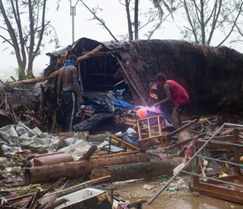 Govt works with Fiji Airways to send emergency supplies to Port Vila
