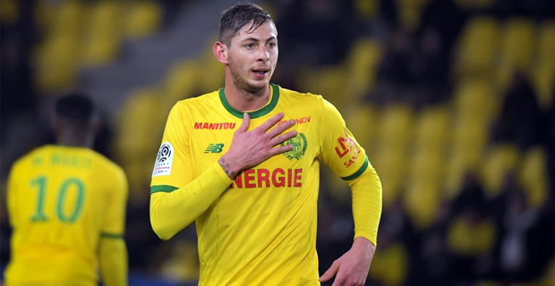 Search for Premier League star's plane suspended