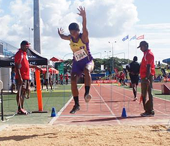 Jasper Williams, Natabua extend lead