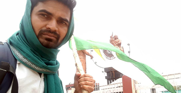 Indian man walks 1,350km to remind PM Modi of his promise to upgrade hospital