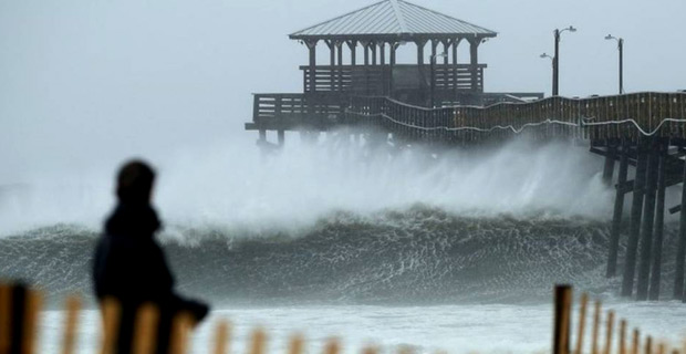 4 people die in Hurricane Florence 