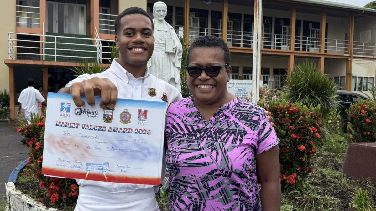 Dakunimata earns dux award, aims for aviation or medicine