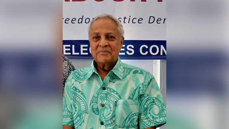 Chaudhry urges government to impose a lockdown