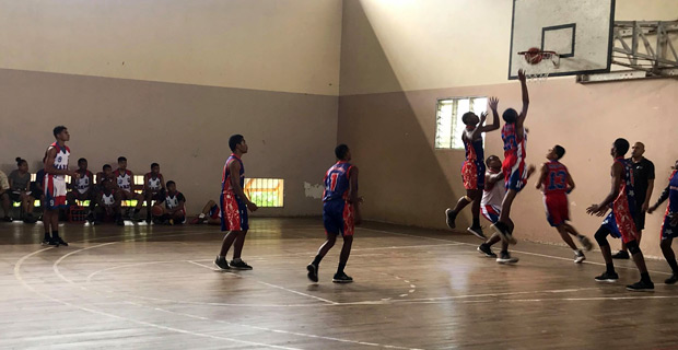 MBHS beat SVC in Boys U15 at the Basketball Secondary Schools Championship