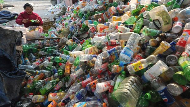 China to ban non-degradable bags and other single-use plastic from the end of this year