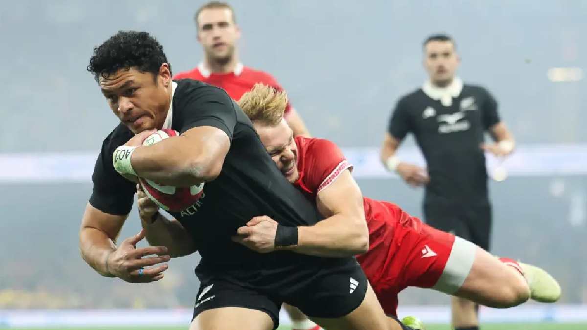 New Zealand crush Wales 52-26 in Cardiff