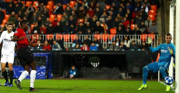 Manchester United miss chance to top group after loss to Valencia