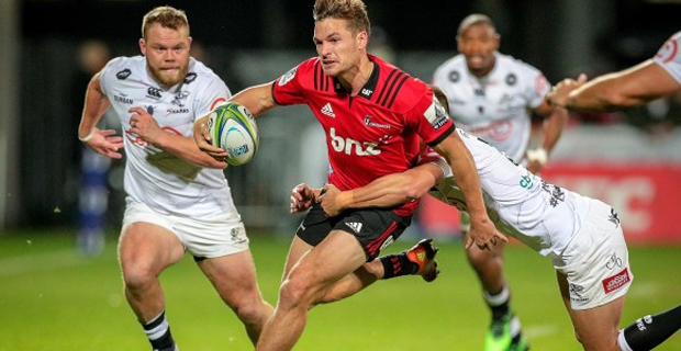 Mitch Hunt saves Crusaders at the last minute