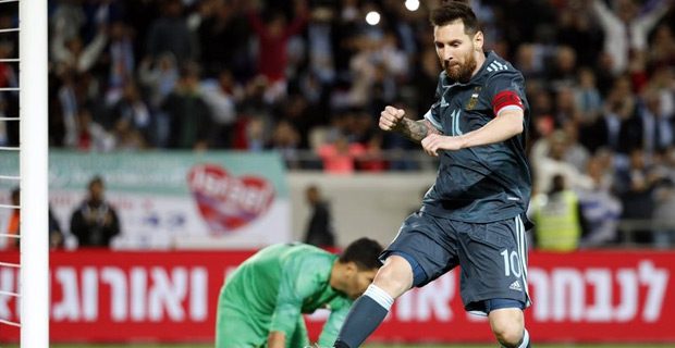 Lionel Messi saves Argentina from defeat with late penalty 
