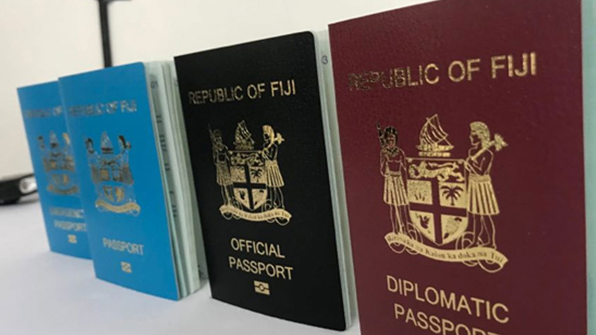 Marangozlar Fiji, denizaşırı işçilerin pasaportlarını alıkoyma iddialarını yalanladı