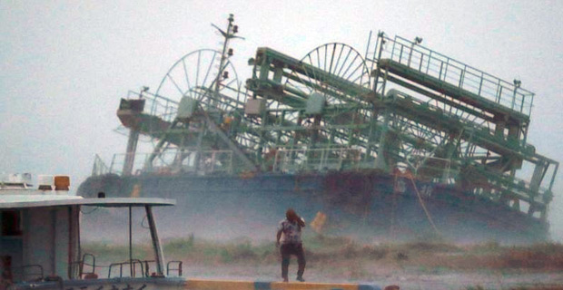 Typhoon Trami pummels Japan, shutting down air and train travel