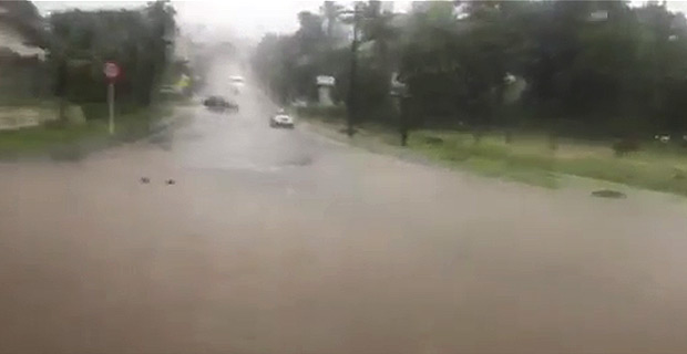 Some roads and crossings closed due to flooding in low‑lying areas - FRA