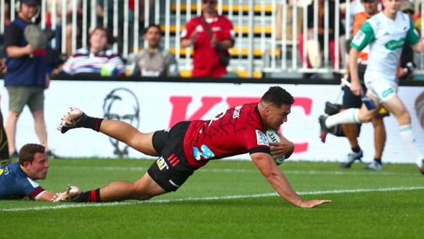 Crusaders beats Highlanders 33-13 in Christchurch