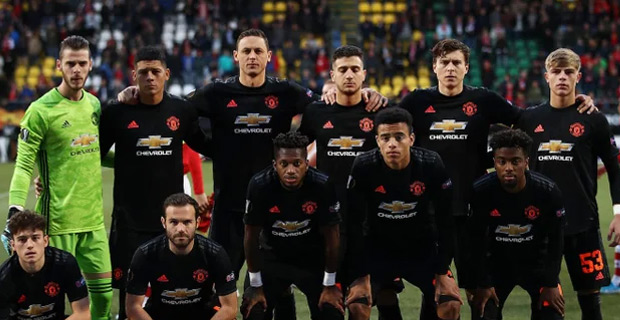 Manchester United thrash AZ Alkmaar to book round of 16 spot 