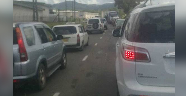 Truck break down causes traffic along Suva to Lami corridor