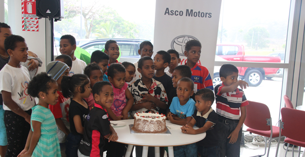 Asco Motors host WOWS KIDS for lunch 
