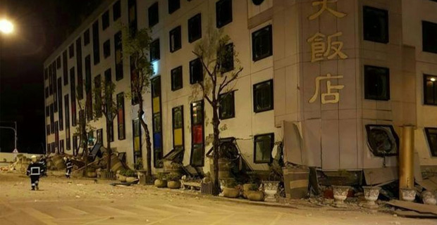 People trapped in the Taiwanese city of Hualien after powerful earthquake 