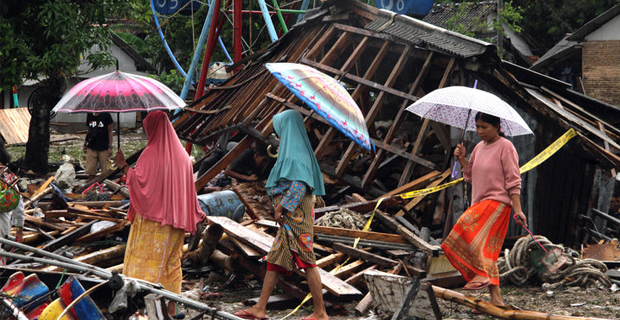 Death toll from Anak Krakatau volcano rises