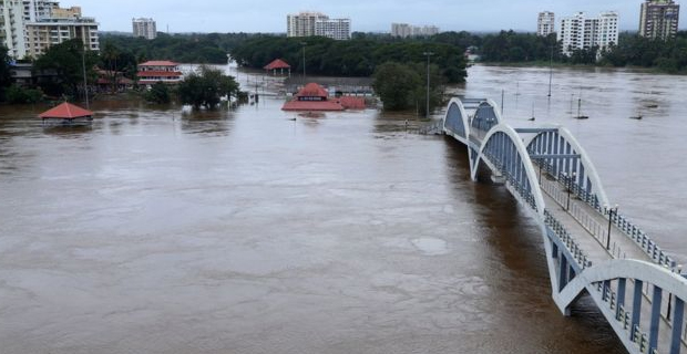 India monsoon floods kills more than 100 people in Kerala