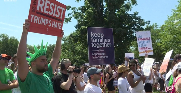 Tens of thousands of people protests over migrant separations
