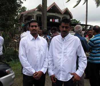 Over 200 people attend final rituals of father and his 2 children