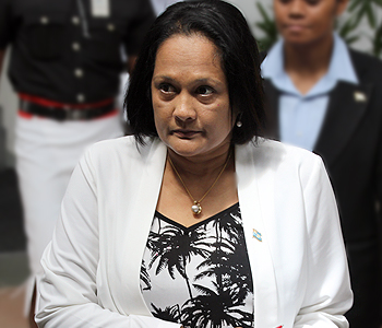 Men drag and beat their wives under signboards - Akbar