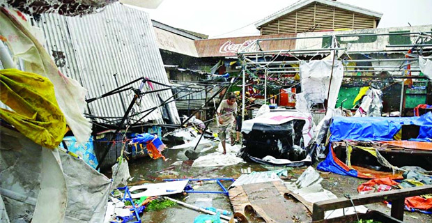 Typhoon Mangkhu kills 14 people of the northern Philippines