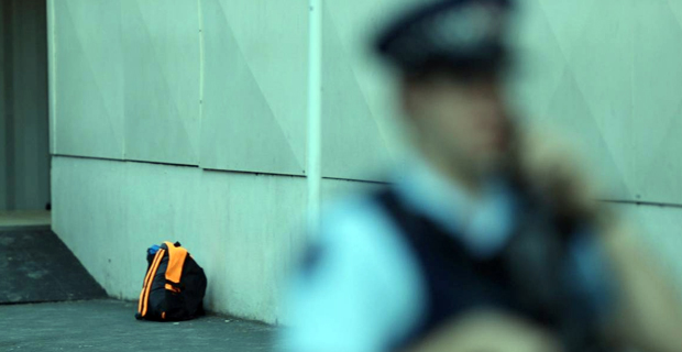 Police block off Galway street in Auckland due to suspicious bag