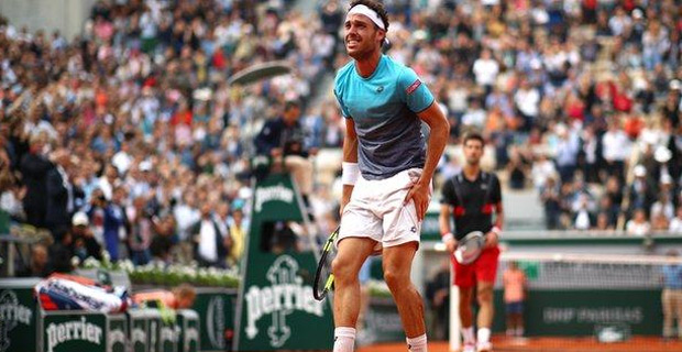 Djokovic suffers shock loss in French open quarterfinals